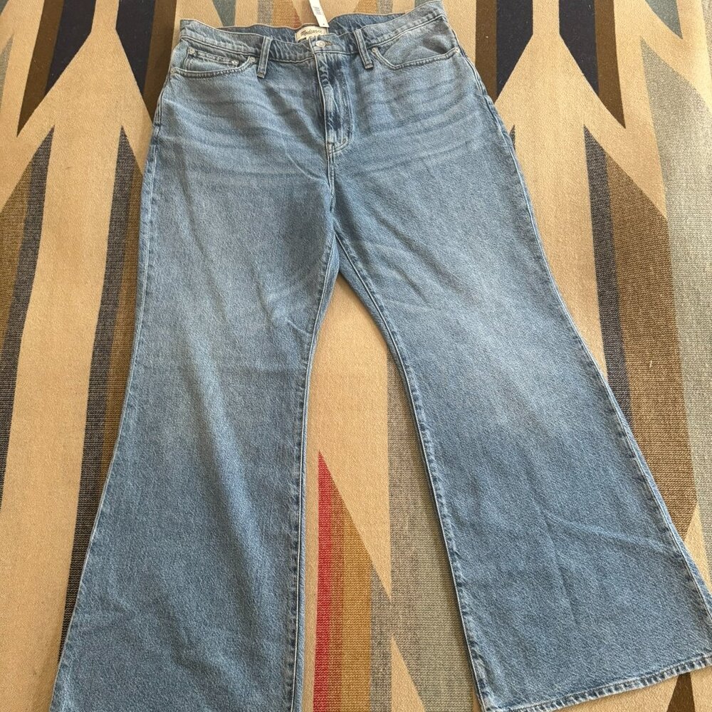 Madewell Women's Baggy Flare Jeans (Cantwell Wash) 32